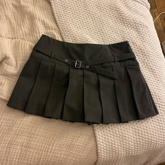 Zara Dresses & Skirts - Zara Black Mini Skirt with Belt Detail